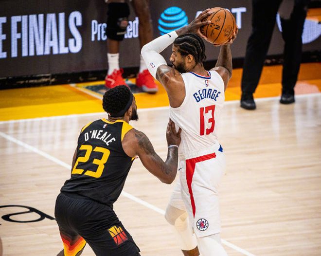 关于风云突变！埃因霍温今晚更衣室发声；NBA常规赛版图或变；赛场秩序良好；高层口径保持一致的信息-九游下载安装